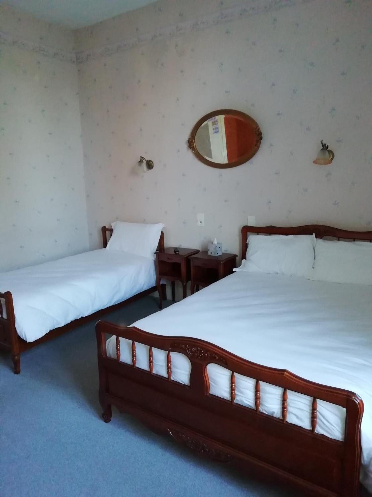 Hotel Du Berry Aigurande Dış mekan fotoğraf