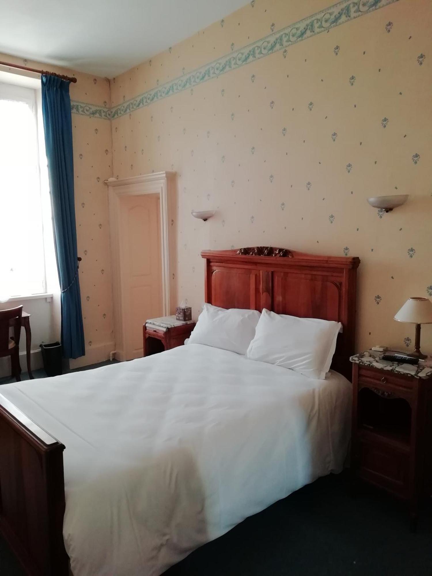 Hotel Du Berry Aigurande Dış mekan fotoğraf